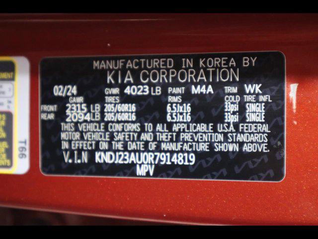 Photo of 2024 Mars Orange Kia Soul