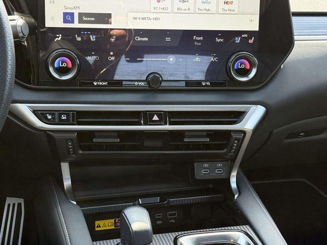 Photo of 2024 Ultra White Lexus RX 500h