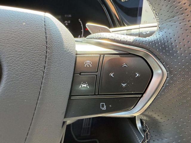 Photo of 2024 Ultra White Lexus RX 500h