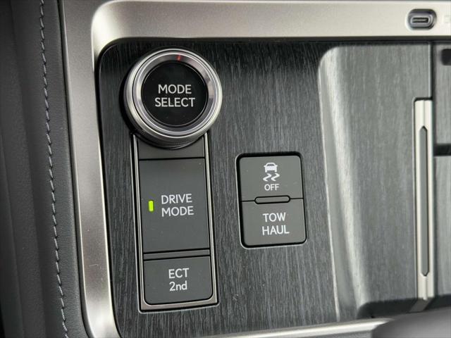Photo of 2025 Nebula Gray Pearl Lexus GX 550