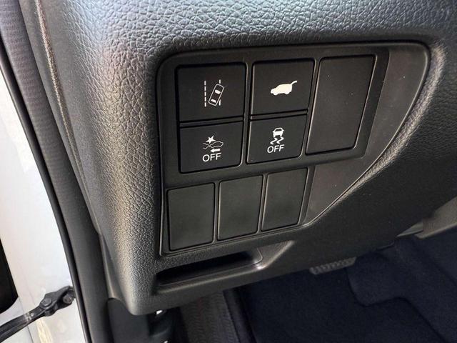 Photo of 2019 Platinum White Pearl Honda CR-V