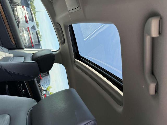 Photo of 2019 Platinum White Pearl Honda CR-V