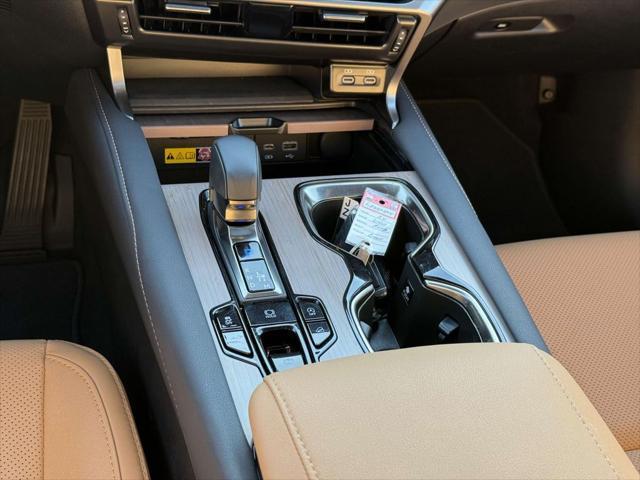 Photo of 2024 Nori Green Pearl Lexus RX 350
