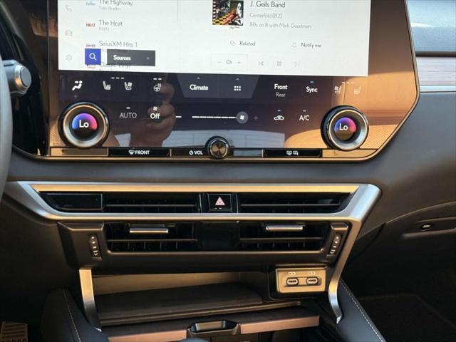 Photo of 2024 Nori Green Pearl Lexus RX 350