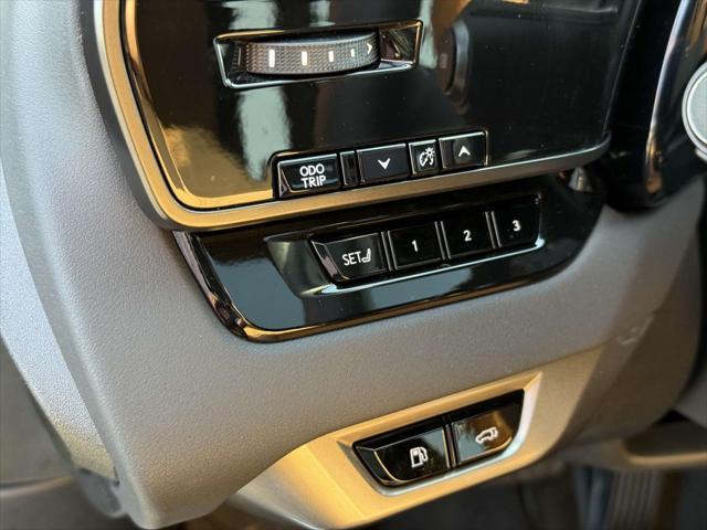 Photo of 2024 Nori Green Pearl Lexus RX 350