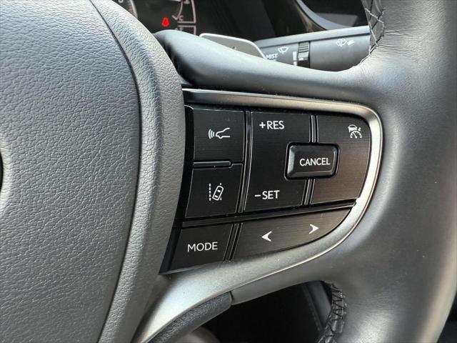 Photo of 2024 Iridium Lexus ES 350