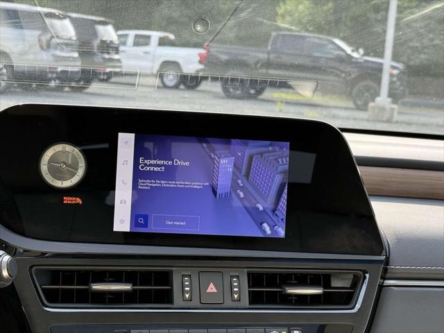 Photo of 2024 Iridium Lexus ES 350