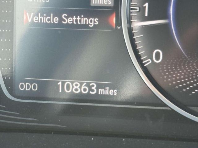 Photo of 2024 Iridium Lexus ES 350