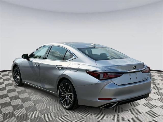 Photo of 2024 Iridium Lexus ES 350