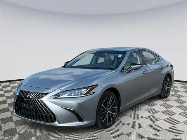 Photo of 2024 Iridium Lexus ES 350
