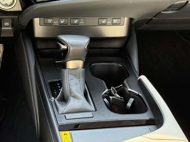 Photo of 2024 Iridium Lexus ES 350