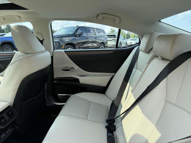 Photo of 2024 Iridium Lexus ES 350
