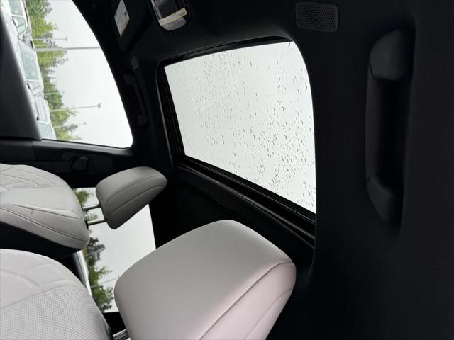 Photo of 2024 Nori Green Pearl Lexus RX 350