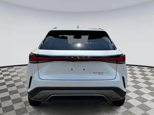 Photo of 2023 Eminent White Pearl Lexus RX 350