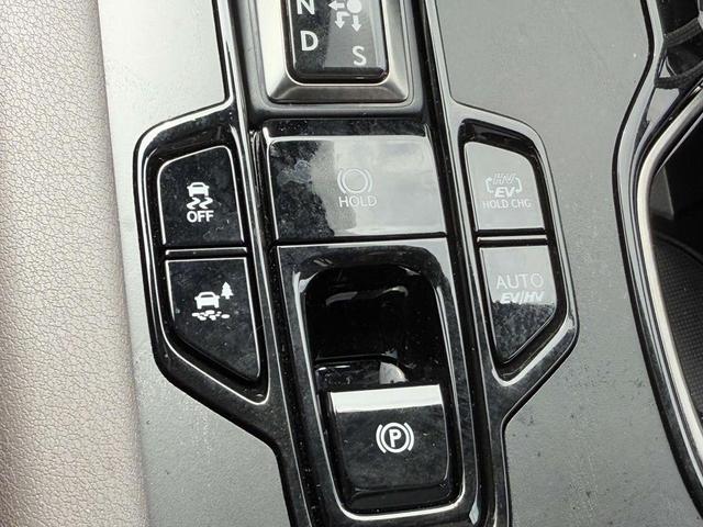 Photo of 2025 Eminent White Pearl Lexus RX 450h+