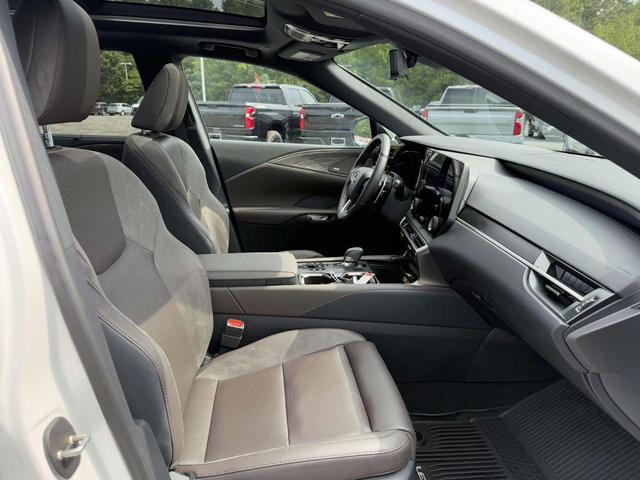 Photo of 2025 Eminent White Pearl Lexus RX 450h+