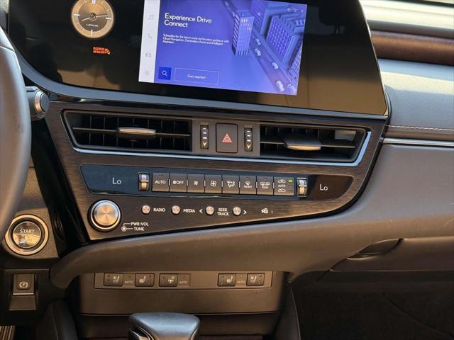Photo of 2024 Obsidian Lexus ES 350