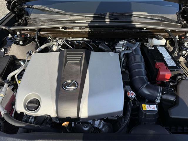 Photo of 2024 Obsidian Lexus ES 350
