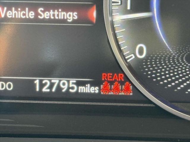 Photo of 2024 Obsidian Lexus ES 350