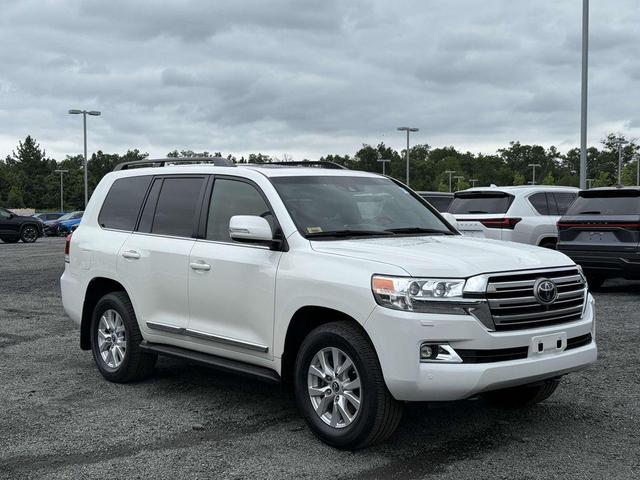 2016 Toyota Land Cruiser