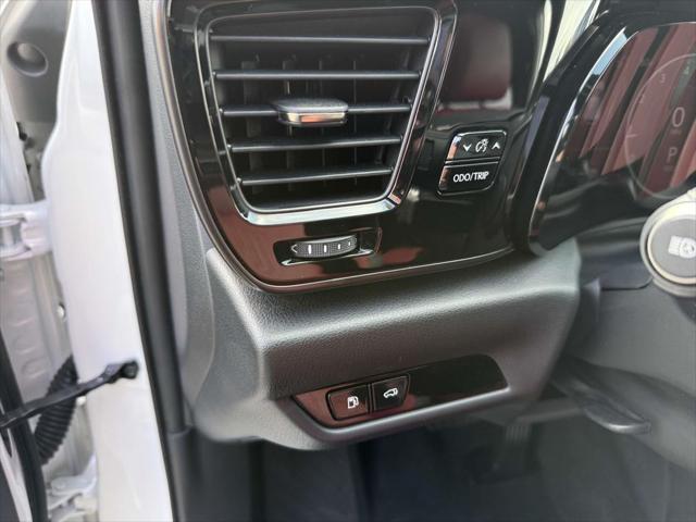 Photo of 2022 Eminent White Pearl Lexus NX 350