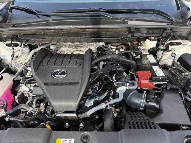 Photo of 2022 Eminent White Pearl Lexus NX 350