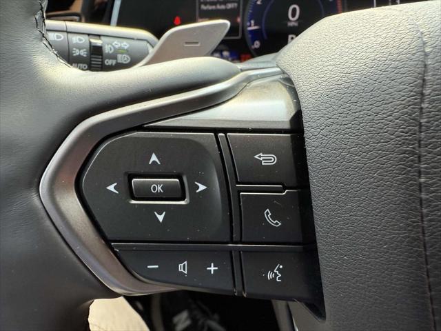 Photo of 2022 Eminent White Pearl Lexus NX 350