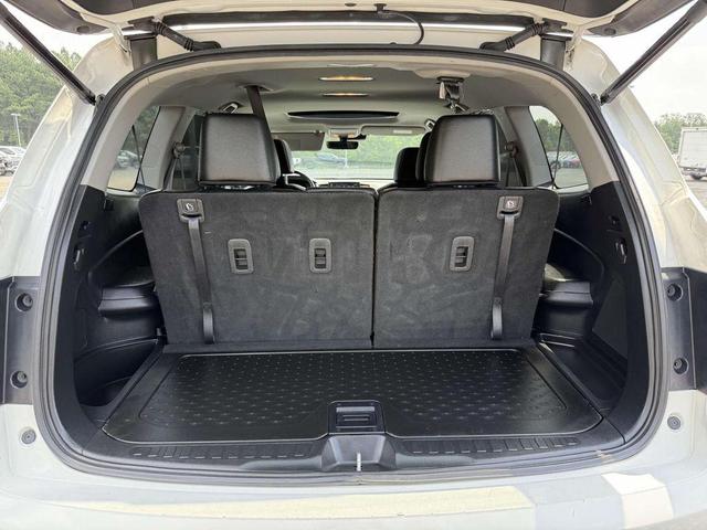 Photo of 2022 Platinum White Pearl Honda Pilot