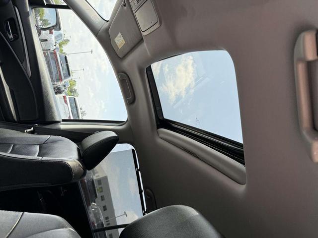 Photo of 2022 Platinum White Pearl Honda Pilot