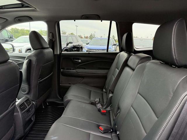 Photo of 2021 Platinum White Pearl Honda Pilot