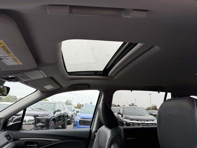 Photo of 2021 Platinum White Pearl Honda Pilot
