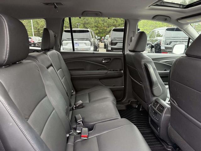 Photo of 2021 Platinum White Pearl Honda Pilot