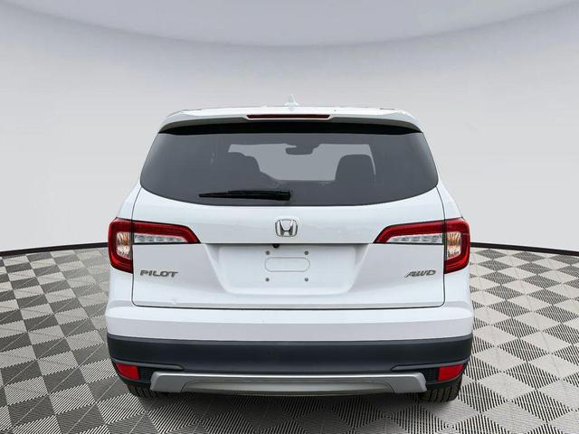 Photo of 2021 Platinum White Pearl Honda Pilot