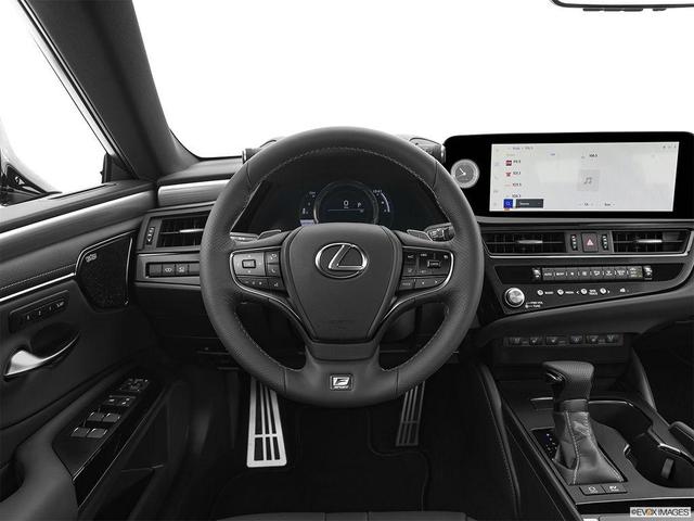 Photo of 2025 Eminent White Pearl Lexus ES 300h