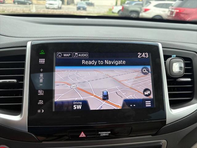 Photo of 2016 White Diamond Pearl Honda Pilot
