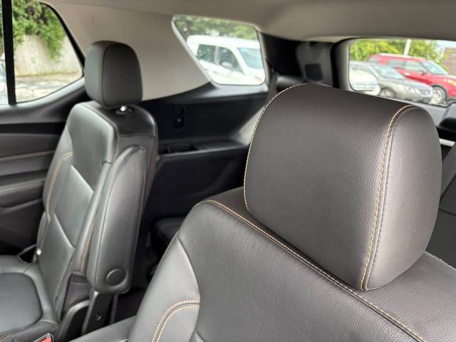 Photo of 2020 Black Cherry Metallic Chevrolet Traverse