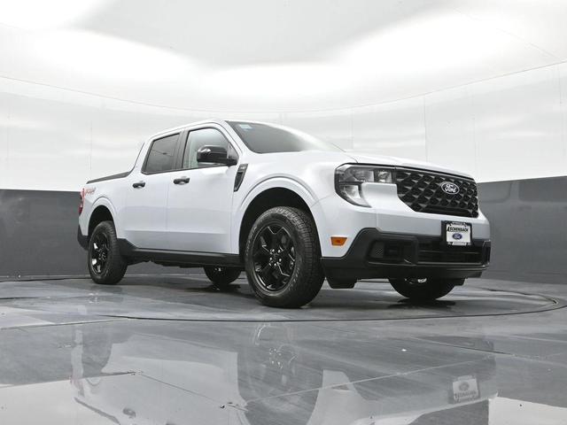 Photo of 2025 Space White Metallic Ford Maverick
