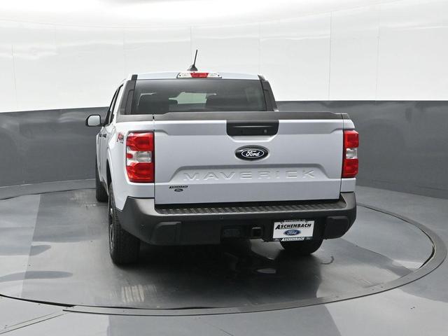 Photo of 2025 Space White Metallic Ford Maverick