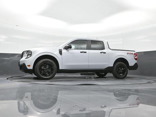 Photo of 2025 Space White Metallic Ford Maverick
