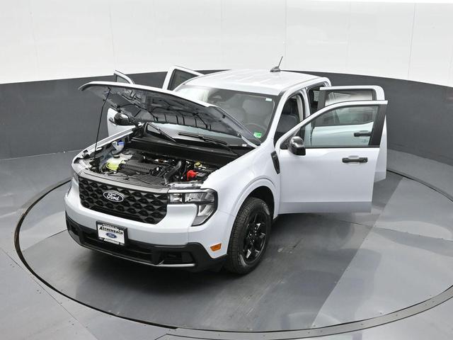 Photo of 2025 Space White Metallic Ford Maverick