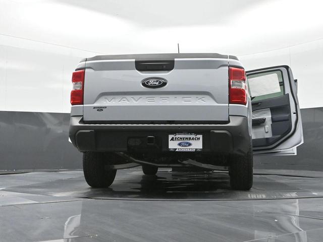 Photo of 2025 Space White Metallic Ford Maverick