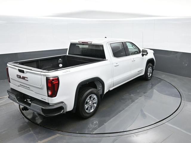 Photo of 2024 Summit White GMC Sierra 1500