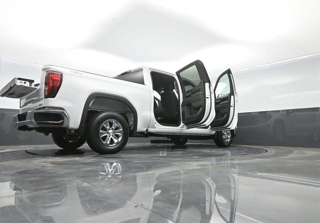 Photo of 2024 Summit White GMC Sierra 1500