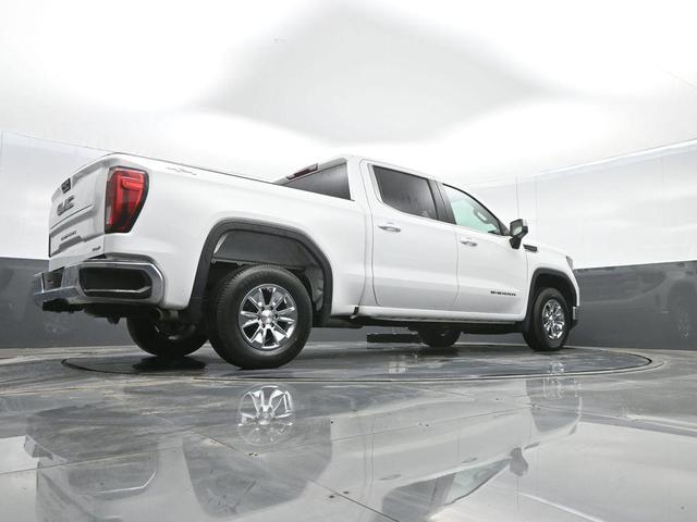 Photo of 2024 Summit White GMC Sierra 1500