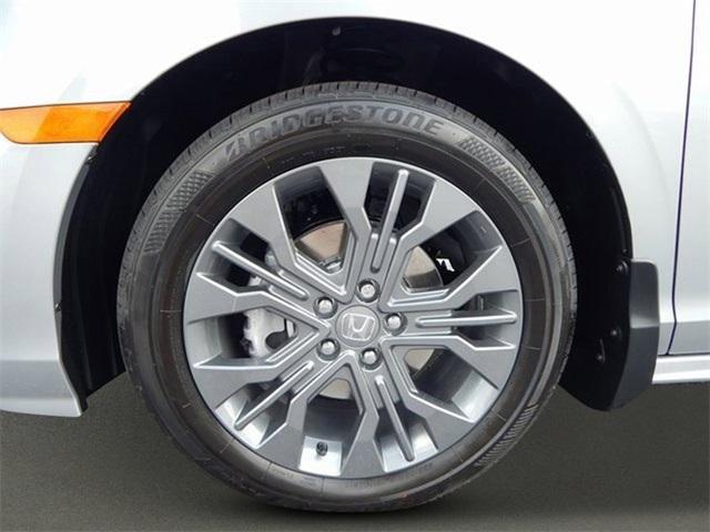 Photo of 2026 Lunar Silver Metallic Honda Odyssey