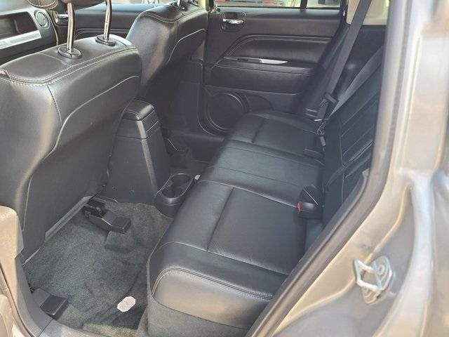 Photo of 2017 Billet Silver Metallic Clearcoat Jeep Compass