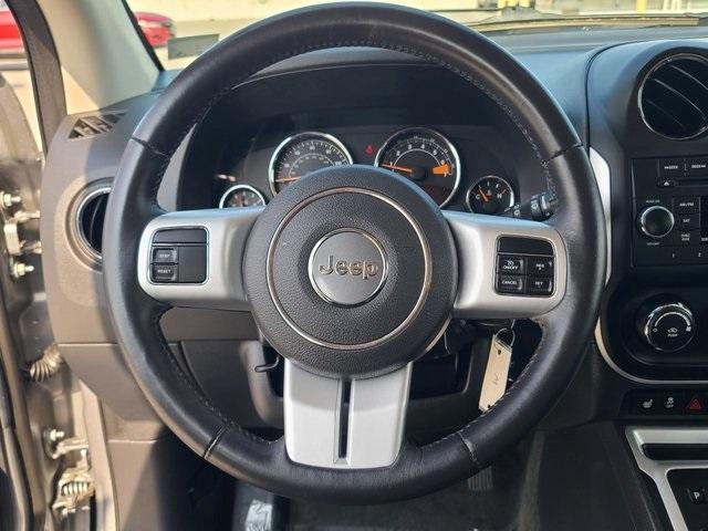 Photo of 2017 Billet Silver Metallic Clearcoat Jeep Compass