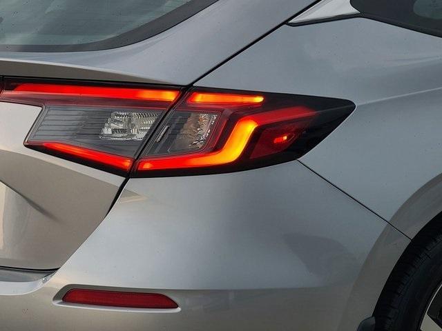 Photo of 2024 Lunar Silver Metallic Honda Civic