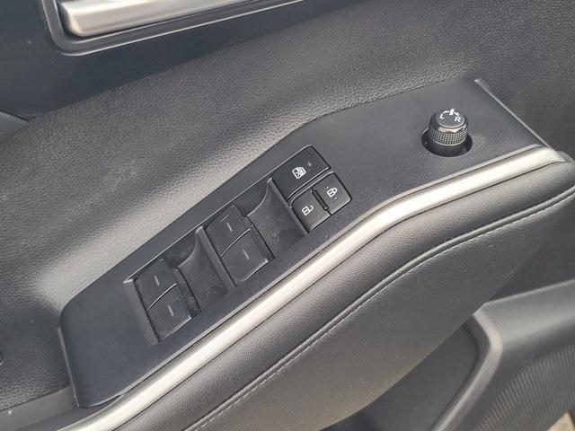 Photo of 2023 Gray Toyota Highlander