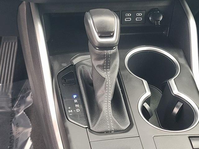 Photo of 2023 Gray Toyota Highlander